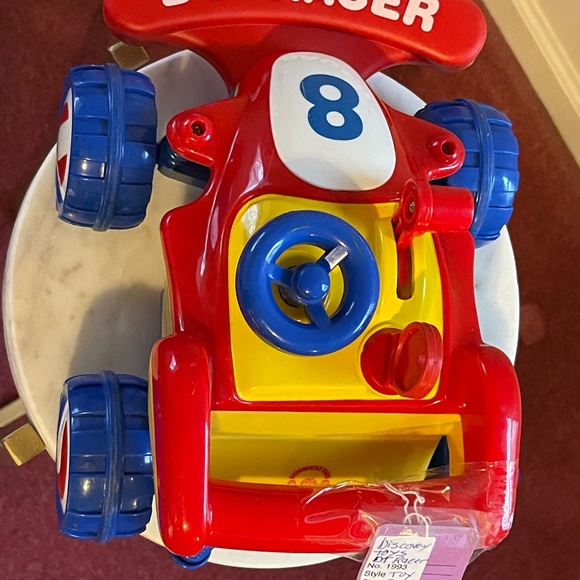 Discovery Toys DT racer Car #8 no batteries needed Red Yellow & Blue turn key - Picture 2 of 5